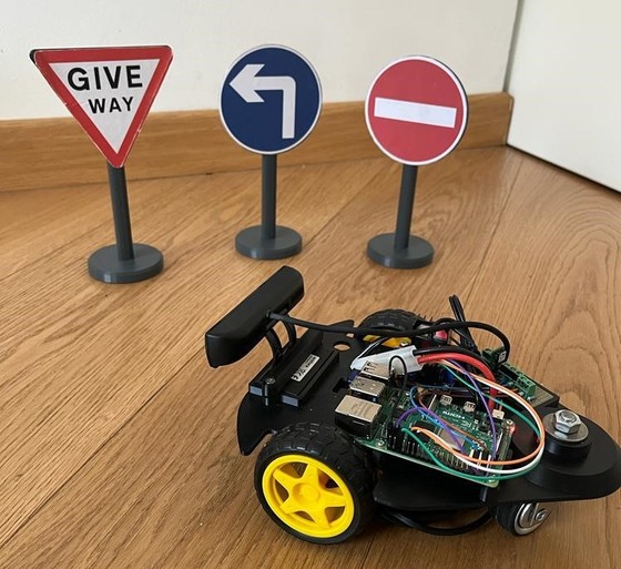 Buongiorno a tutti! Oggi su http://mondodigitale.org trovate 1⃣ #robot didattico a guida autonoma #AI realizzato per #Edu4AI @Erasmus_Project 2⃣ gita con #CodyTrip a #Firenze @DigitSrl #editoria @GiuntiEditore #Scuola 3⃣ #JobDigitaLab con @INGItalia nell'#AnnualReport @ING_news https://t.co/zBYVKSZvOi