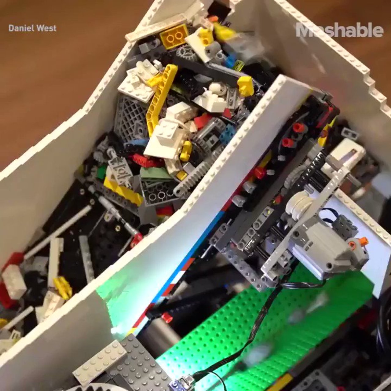 This #AI powered machine will make cleaning up your Legos infinitely much easier by @mashable #ArtificialIntelligence #Innovation #ML Cc: @sebbourguignon @ronald_vanloon @pascal_bornet https://t.co/ItyTWyUk8V